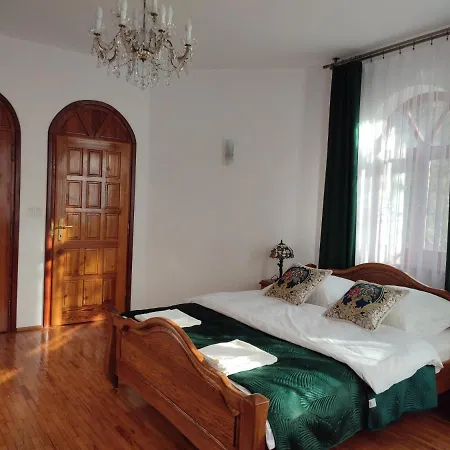 Emil Z Balia Ogrodowa Villa Stroza (Myslenice)