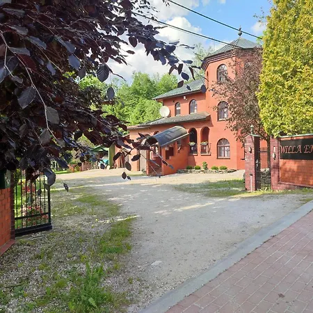 Villa Emil Z Balia Ogrodowa *